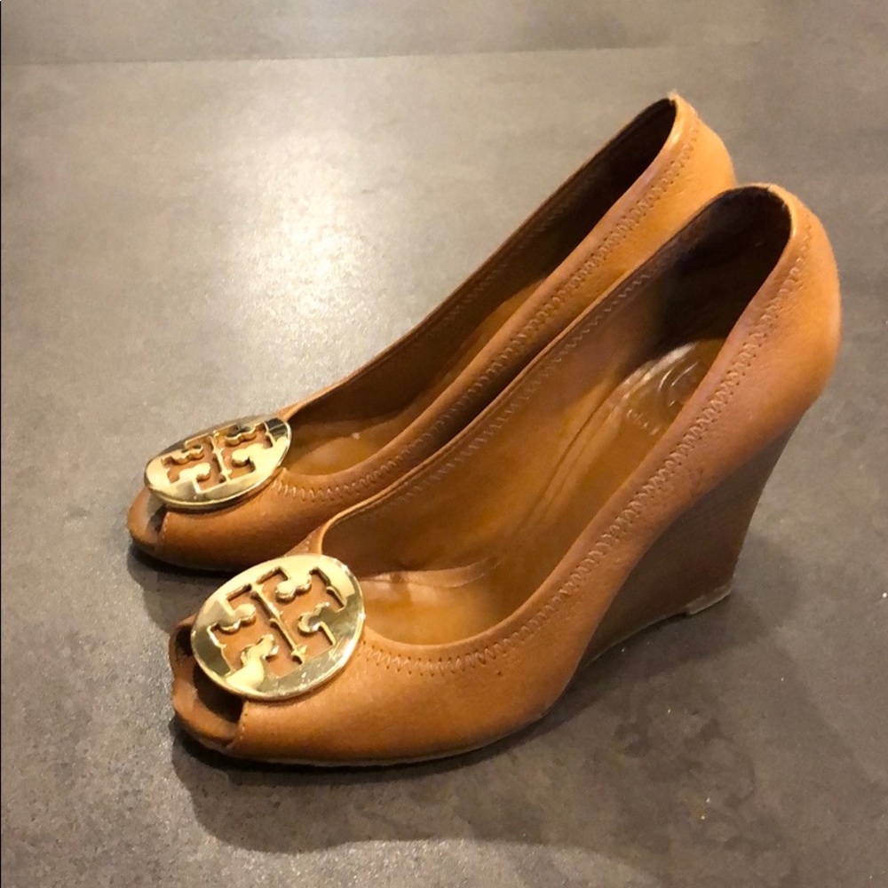 Tory Burch Tan Wedge Heel 5